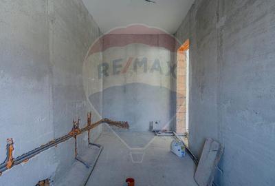 Casă individuală cu 4 camere cu Teren 2914 Mp în Bogata Olteană - 13