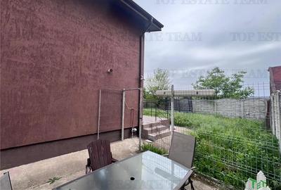 Casa cuplata.curte individuala generoasa, cu 3 camere,2 bai, P+1E+Pod, cu toate - 12