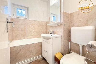 Apartament cu 3 camere semidecomandat, mobilat în Simeria - 17