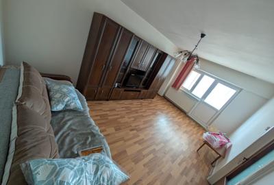 Apartament cu 2 camere decomandat în Centrul Civic - 2