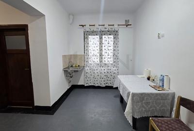 Apartament cu 3 camere semidecomandat în Unirii - 1