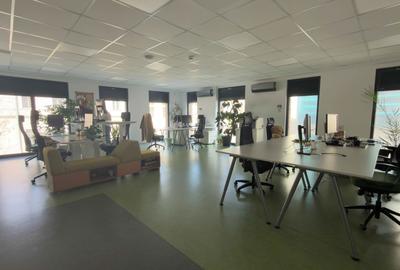 Spațiu comercial, de 330 mp, în Exterior Vest - 1