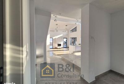 Casă cu 4 camere în Ciurea