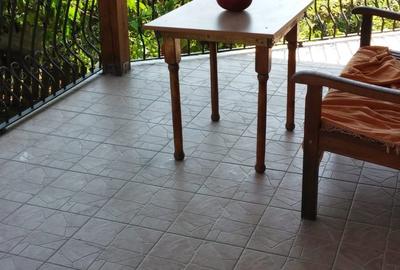 Casă cu 7 camere cu Teren 700 Mp în Central - 7