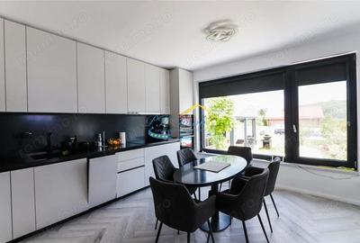 Casă cu 11 camere cu Teren 1227 Mp în Capul Câmpului - 19