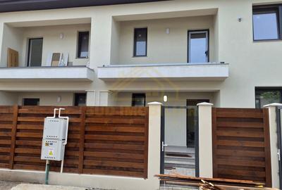 Casă individuală cu 3 camere cu Canalizare în Central - 44