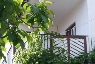 Casă cu 4 camere decomandat în Central - 1