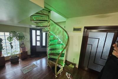 Casă cu 5 camere în Central - 16