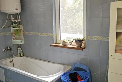 Casă cu 5 camere în Nuci - 1
