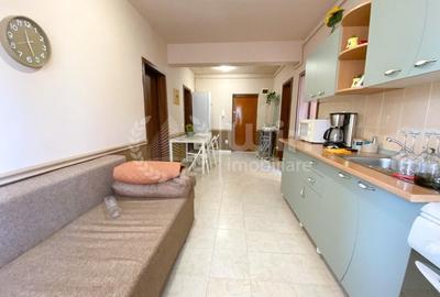 Apartament cu 2 camere semidecomandat, mobilat în Bună Ziua