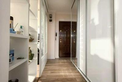 Apartament cu 3 camere decomandat în Circumvalațiunii - 2