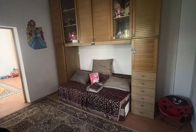 Casă cu 4 camere în Central - 3