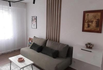 Garsonieră în Titan