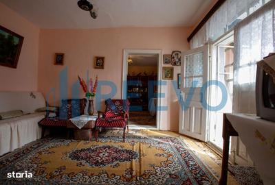 Casă cu 5 camere cu Teren 3365 Mp în Corbasca - 4