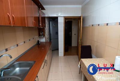 Apartament cu 3 camere semidecomandat în Pelican - 15