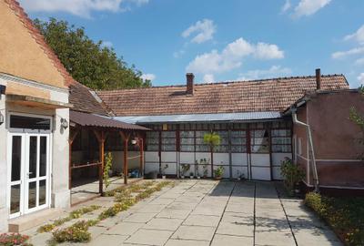 Casă cu 3 camere în Gurba - 4