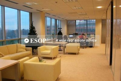 Spațiu comercial, de 150 mp, în Central - 8