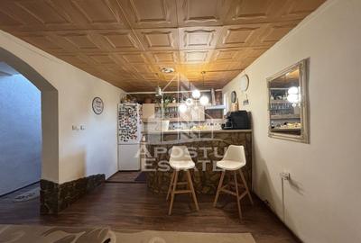 Casă individuală cu 6 camere cu Teren 398 Mp în Girocului - 2