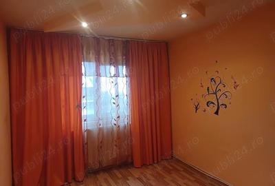 Apartament cu 3 camere decomandat în Central - 2