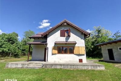 Casă cu 3 camere cu Canalizare în Ciclova Română - 9