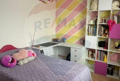 Vanzare - vila 4 camere de complet mobilata, str. Caisului - Dobroesti - 17