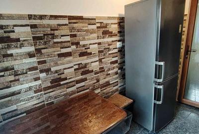 Apartament cu 2 camere semidecomandat în Micro 9 - 4