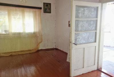 Casă cu 3 camere în Deta - 3