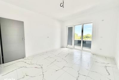 Apartament cu 2 camere decomandat în Neptun