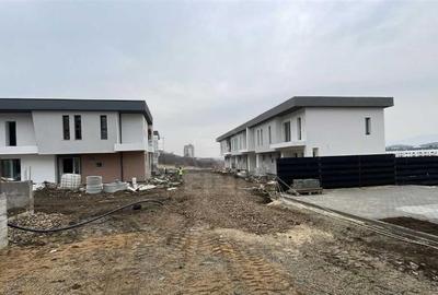 Casa tip Triplex de vanzare,Floresti - 2