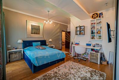 Casă individuală cu 11 camere cu Canalizare în Tomis II - 27