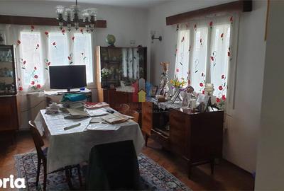 Casă cu 6 camere cu Teren 242 Mp în Central - 17