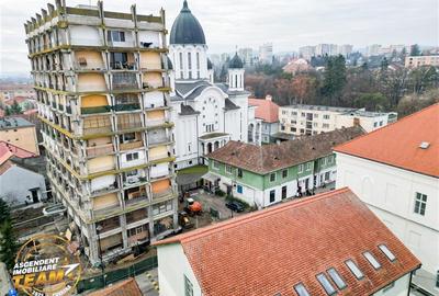 Spațiu comercial, de 39 mp, în Central - 6