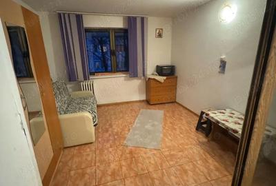 Garsonieră decomandată în Central - 7