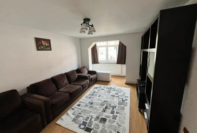 Apartament cu 3 camere în Central - 1