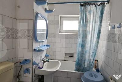 Apartament cu 4 camere decomandat în Simeria - 5
