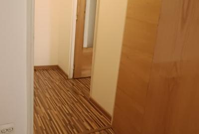 Apartament cu 2 camere semidecomandat, mobilat în 13 Septembrie - 10