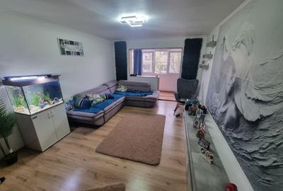 Apartament cu 4 camere decomandat, mobilat în CET - 2