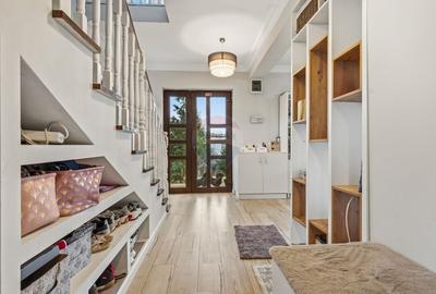 Casă cu 9 camere cu Teren 565 Mp în Hlincea - 16