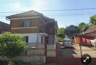 Casă cu 4 camere în Cara - 1