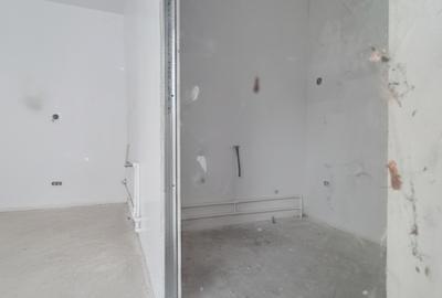 Birou, de 20 mp, în Titan - 1