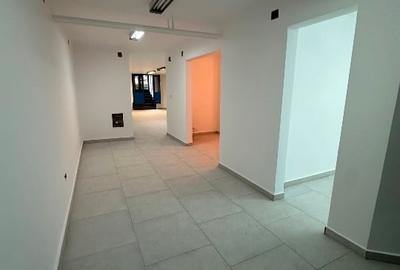 Vând spațiu comercial (SAD) ultracentral – 90 mp utili Vând spațiu comercial (SAD) ultracentral – 90 mp utili - 5