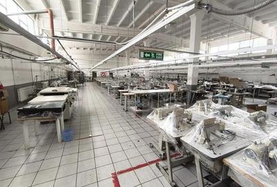 Spațiu comercial, de 1,500 mp, în Central - 1