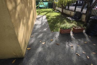 Inchiriere Apartament 2 camere spatios pe malul marii - 20