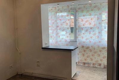 Apartament cu 3 camere decomandat în Valea Cetății - 9