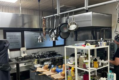 Predare afacere la cheie pe Bd. Pipera, profitabila cu clienți, vad excelent