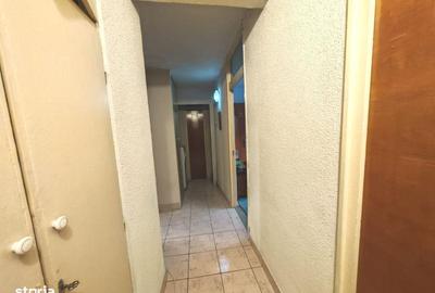 Apartament cu 4 camere decomandat în Rahova - 3