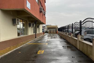 Spațiu comercial de vânzare – 247 mp utili, împărțiți în 2 unități independente - 14