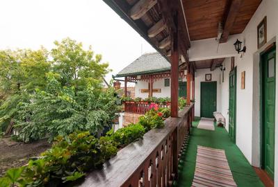 Hotel/Pensiune, de 554 mp, în Cetății - 25