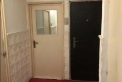 Apartament cu 2 camere decomandat în Km 5 - 3