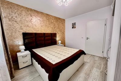 Apartament cu 3 camere decomandat în Tractorul - 2